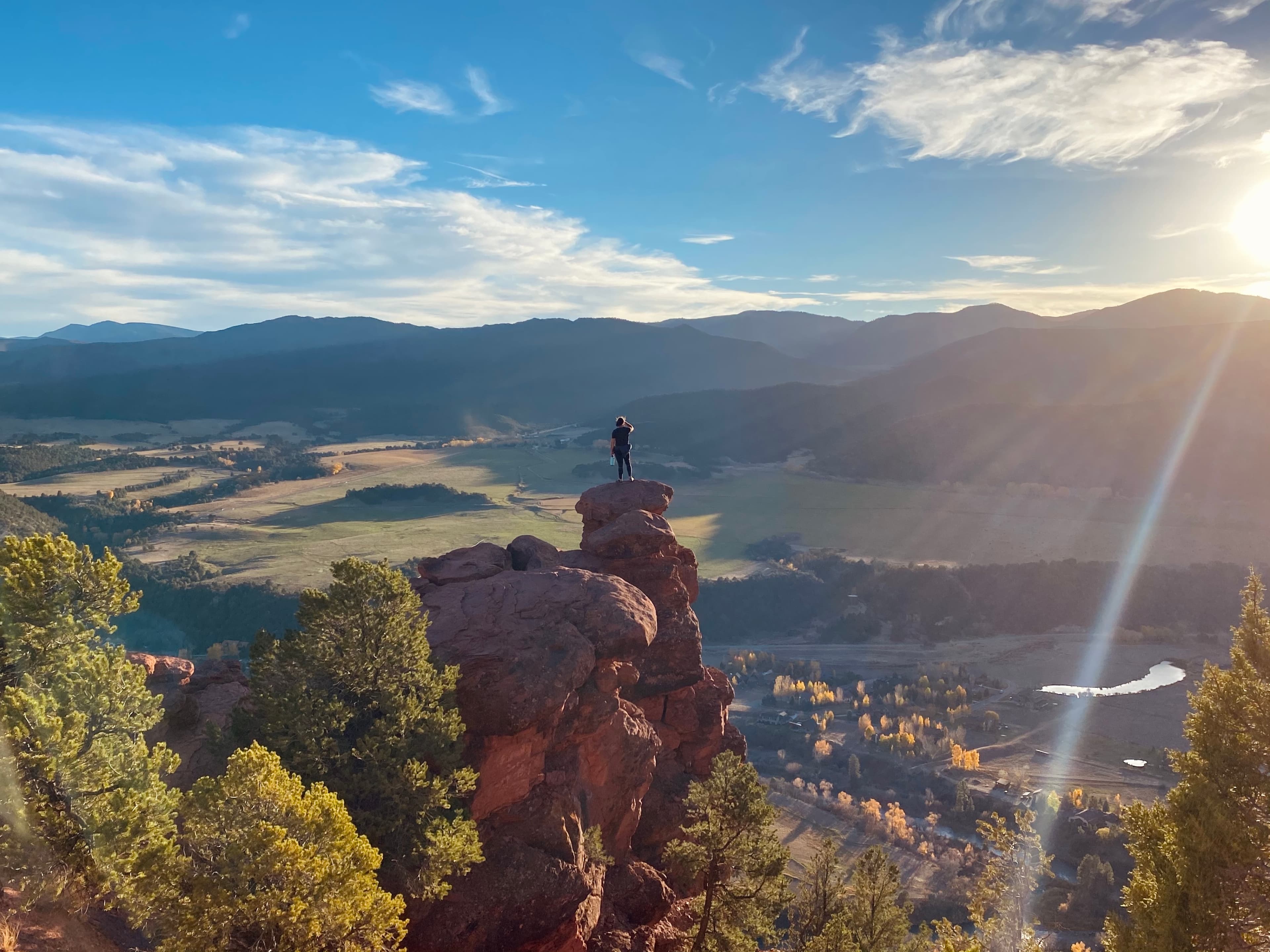 Hiking to Mushroom Rock.